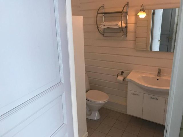 Bad med servant og speil
